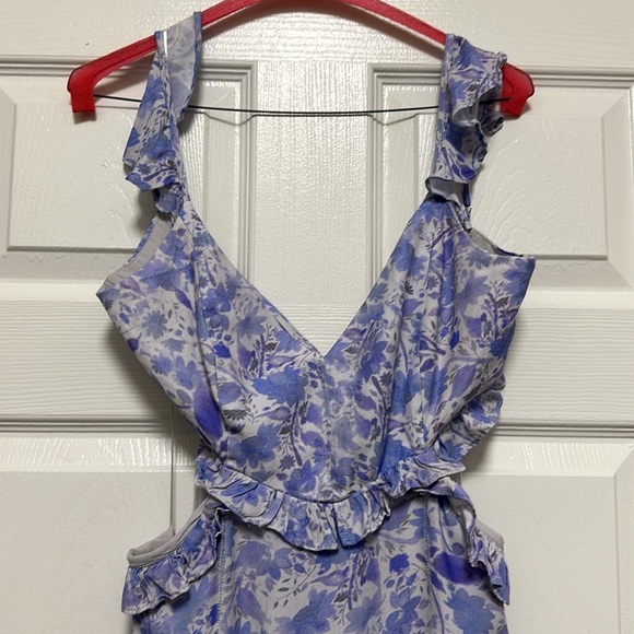 ASTR The Label Cassis Dress in Blue Floral Size Small - Picture 6 of 10